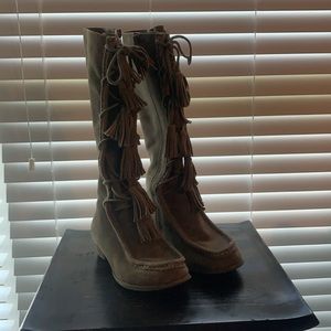 Joyfolie boots youth size 1.